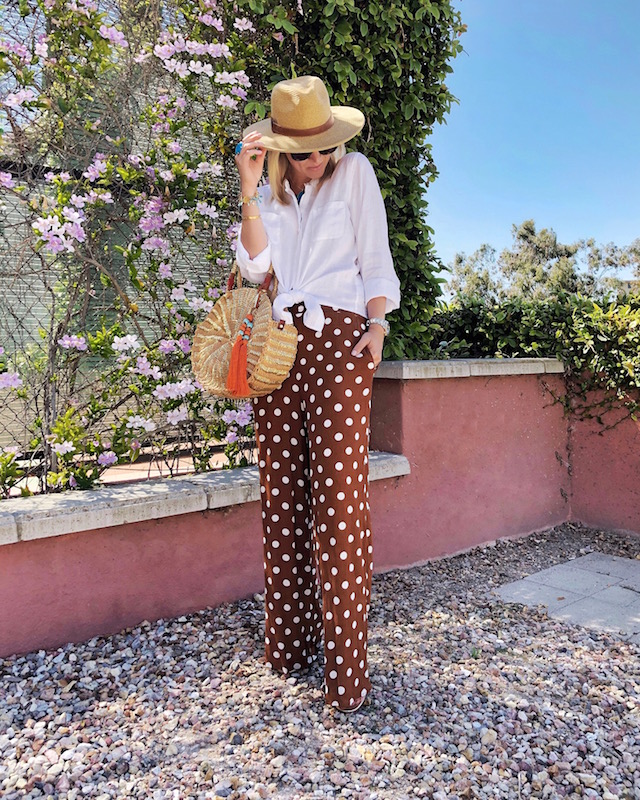My Style Diaries blogger Nikki Prendergast at Hyatt Regency La Jolla | Forever 21 pants, Lilly Pulitzer shirt, Sam Edelman bag