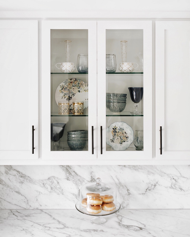 Styling kitchen shelves | My Style Diaries blogger Nikki Prendergast