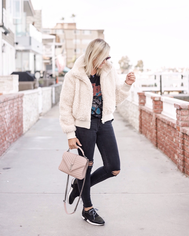 David Bowie graphic tee, Madewell jeans, Steve Madden sneakers | My Style Diaries blogger Nikki Prendergast